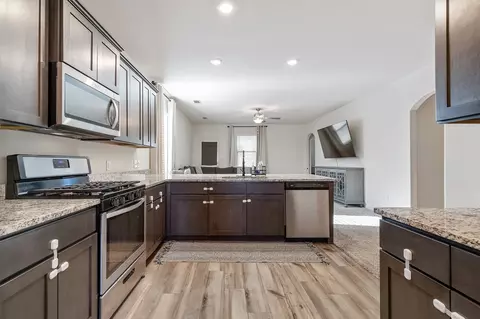 13623 Logan Pass Dr, Ponder, TX 76259