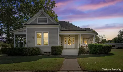 413 E Palmetto Ave, Plain Dealing, LA 71064