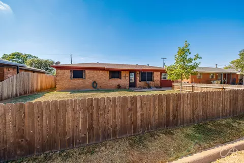702 Avondale, Merkel, TX 79536