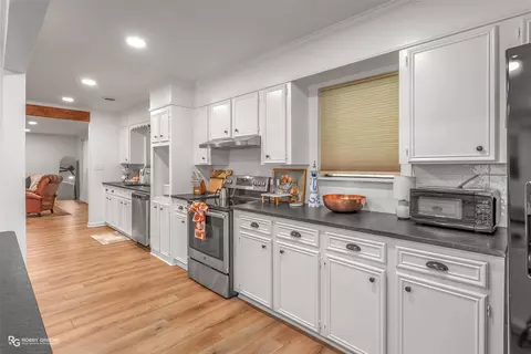 Kitchen - 146 Bolinger Hl, Plain Dealing, LA 71064 photo 6 of 6
