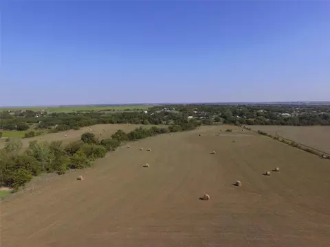 6156 Sky Rd, Joshua, TX 76058