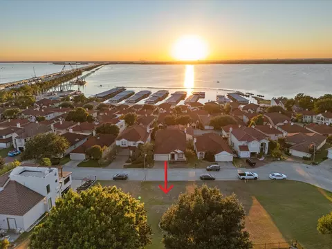 1893 Tahoe Dr, Rockwall, TX 75087