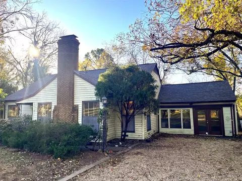 Exterior - 2271 Scripture St, Denton, TX 76201 photo 2 of 8