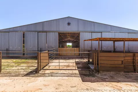 3613 Fm 367, Iowa Park, TX 76367