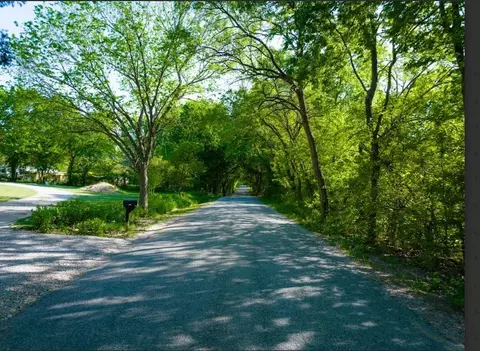 642 Smith Oak Rd, Sherman, TX 75090