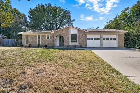 5209 Whistler Dr, Fort Worth, TX 76133