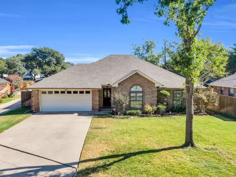 4609 Lupin Pl, Arlington, TX 76016