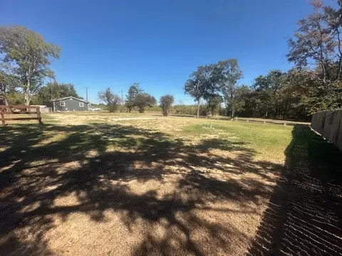 2611 Jones Dr, Tool, TX 75143 photo 8