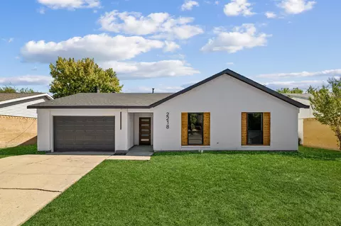 2218 Sheriff Dr, Grand Prairie, TX 75051