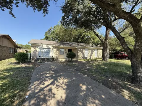 1453 Shorecrest Dr, Garland, TX 75040