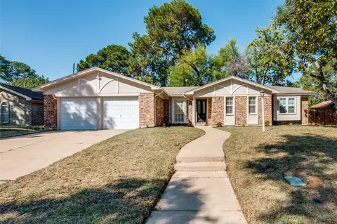 7321 Vanessa Dr, Fort Worth, TX 76112