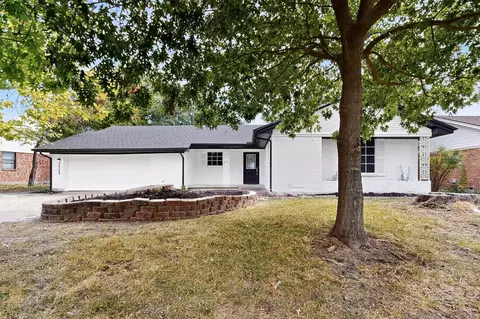 2902 Medina Dr, Garland, TX 75041