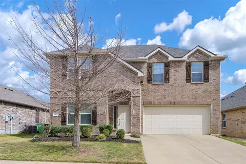 1821 Christopher Crk, Little Elm, TX 75068