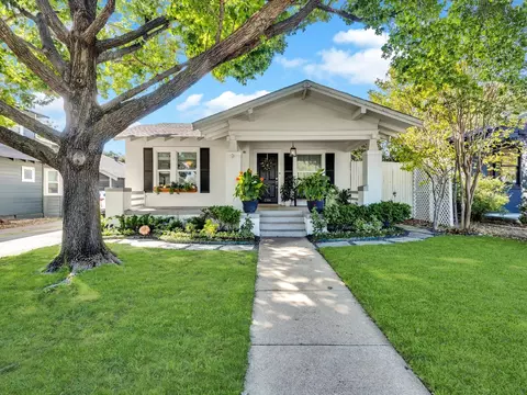 1304 Madeline Pl, Fort Worth, TX 76107
