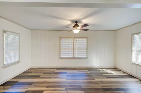 Living - 1100 Drew Ln, Minden, LA 71055 photo 1 of 4