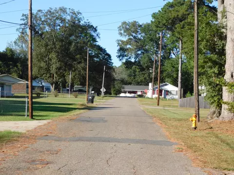 Other - 405 SE 8th St, Springhill, LA 71075 photo 1 of 4