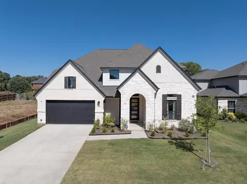 305 Alicia Ct, Mansfield, TX 76063