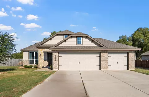 377 Hadley St, Woodway, TX 76712