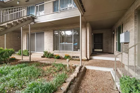 11118 Valleydale Dr #A, Dallas, TX 75230