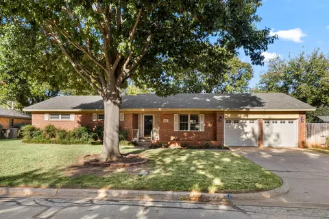 4906 Greenbriar Rd, Wichita Falls, TX 76302