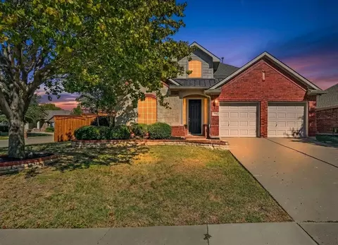 2401 Chesterwood Dr, Little Elm, TX 75068