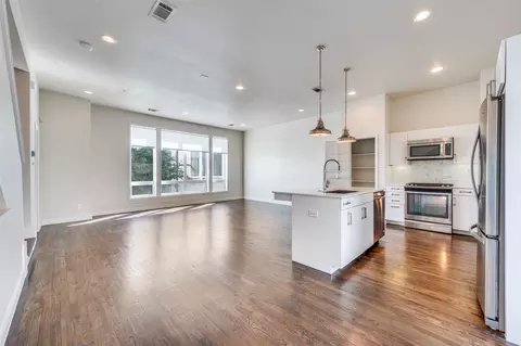 4929 Kilroy Dr, Dallas, TX 75204