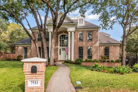7511 Mount Vernon Dr, Colleyville, TX 76034