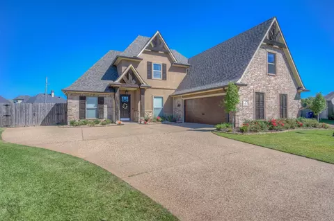 686 Dumaine Dr, Bossier City, LA 71111
