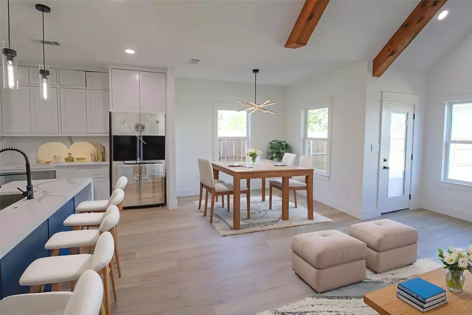 Dining - 2521 Bruce St, Fort Worth, TX 76111 photo 1 of 1