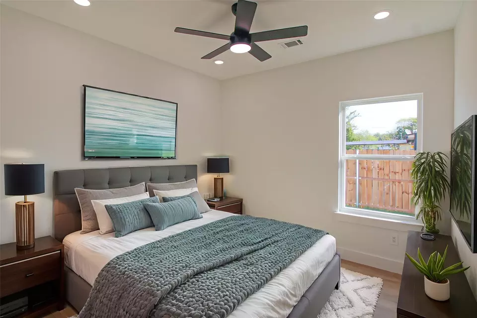 Bedroom - 2521 Bruce St, Fort Worth, TX 76111 photo 5 of 7