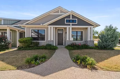 310 Woodside Trl, Waxahachie, TX 75165