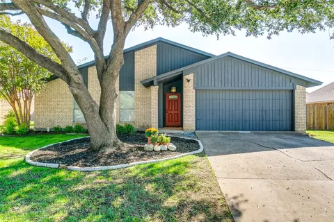 1632 Highpoint Dr, Lewisville, TX 75077