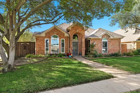 900 Mccoy Dr, Irving, TX 75062