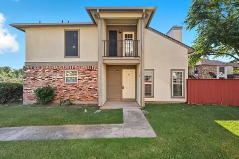 910 Turtle Cv #148, Irving, TX 75060