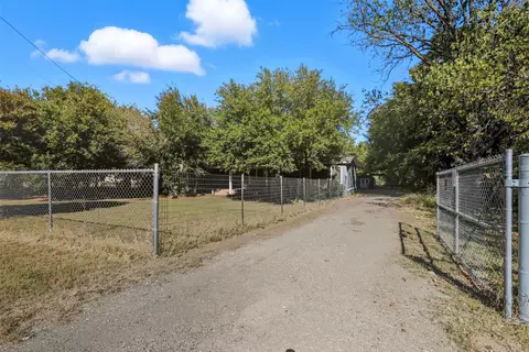 6316 Rough Rd, Cleburne, TX 76031 photo 24