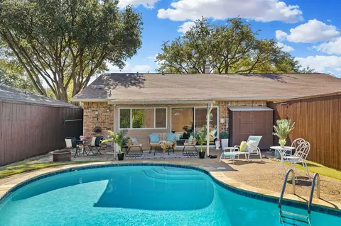 5041 Avery Ln, The Colony, TX 75056