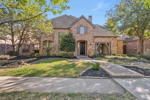 2246 Magic Mantle Dr, Lewisville, TX 75056