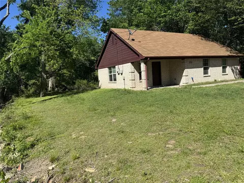 204 Maxwell St, Sulphur Springs, TX 75482