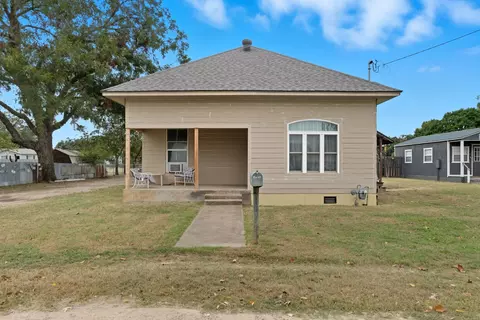 205 Gandy St, Lipan, TX 76462
