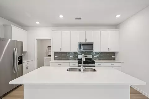 1204 Booker Dr, Mckinney, TX 75069