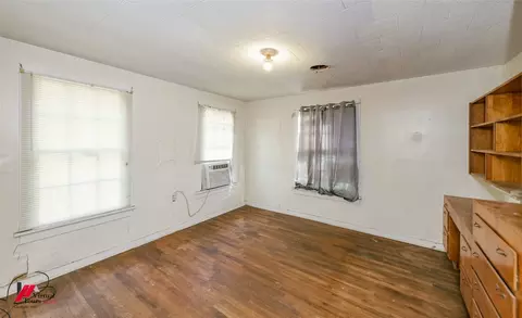 Bedroom - 206 North St, Springhill, LA 71075 photo 5 of 6