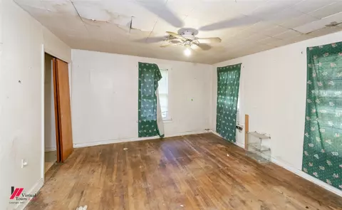 Bedroom - 206 North St, Springhill, LA 71075 photo 1 of 6