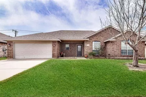 617 Bretts Way, Burleson, TX 76028