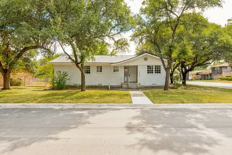 5700 Starling Cir, Haltom City, TX 76117