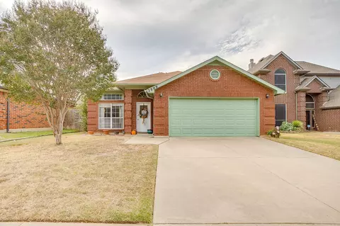 2909 Salado Trl, Fort Worth, TX 76118