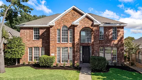 421 Ridge Meade Dr, Lewisville, TX 75067