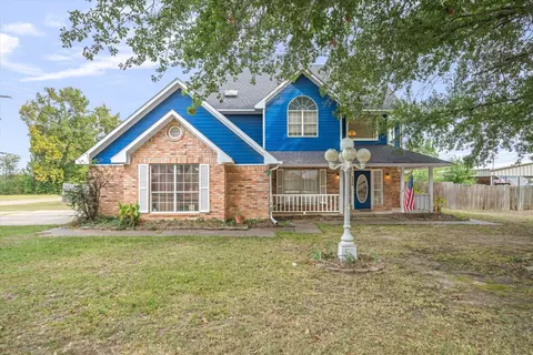 290 Sycamore St, Van, TX 75790