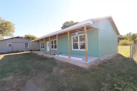 Exterior - 710 E Burleson Ave, Mart, TX 76664 photo 3 of 6