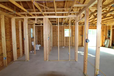 Entry Way - 710 E Burleson Ave, Mart, TX 76664 photo 1 of 3