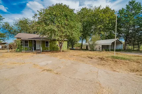 113 S Spikes Rd, Corsicana, TX 75110